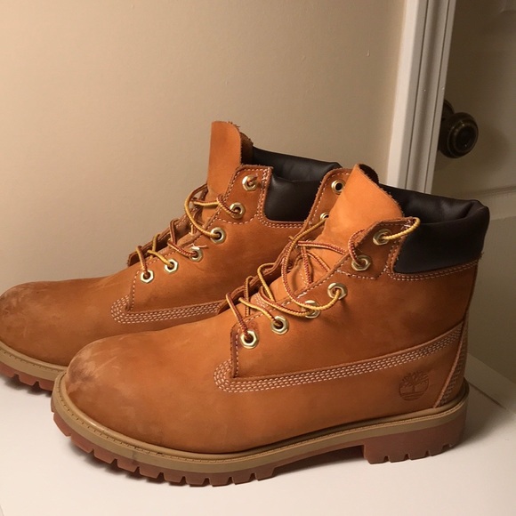 Mens size 7.0 Timberlands main image 4